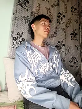 heyy noah11 online show from 11/28/25, 12:11