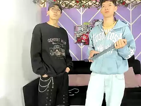 heyy noah11 online show from 04/19/26, 01:34