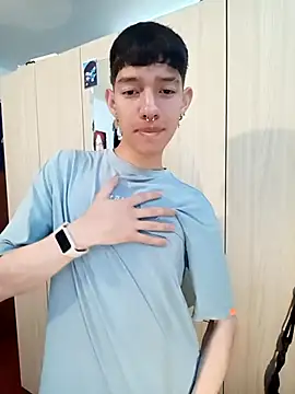 heyy noah11 online show from 10/27/25, 02:34