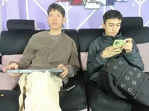 heyy noah11 online show from 04/11/26, 01:37