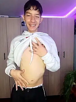 heyy noah11 online show from 11/04/25, 10:35