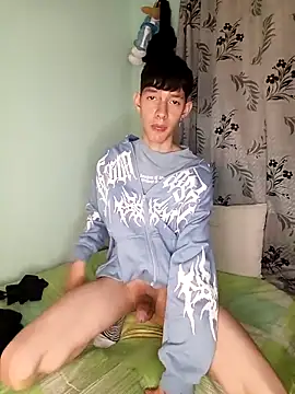 heyy noah11 online show from 12/15/25, 04:51