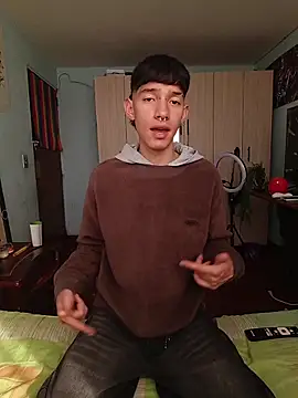 heyy noah11 online show from 11/10/25, 08:14