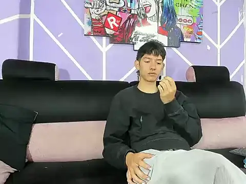 heyy noah11 online show from 04/10/26, 01:40