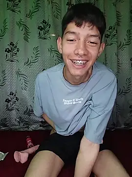 heyy noah11 online show from 11/21/25, 01:04