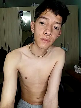 heyy noah11 online show from 04/28/26, 02:27