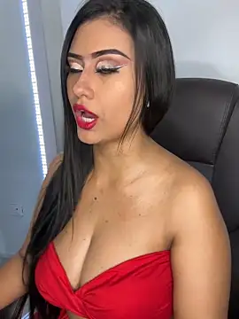 Snapshot of _Isabella_1 chatting on 11/15/25, 02:37 Isabella 1 online show from 11/15/25, 02:37