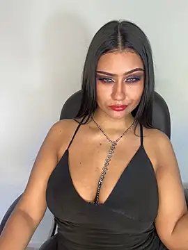 Snapshot of _Isabella_1 chatting on 12/14/25, 02:40 Isabella 1 online show from 12/14/25, 02:40