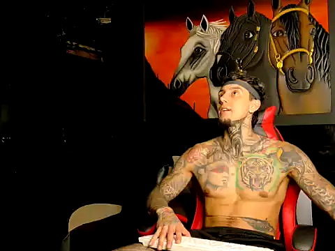 Molotov Explosive online show from 11/14/25, 08:56