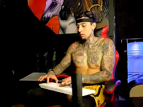 Molotov Explosive online show from 11/24/25, 10:21