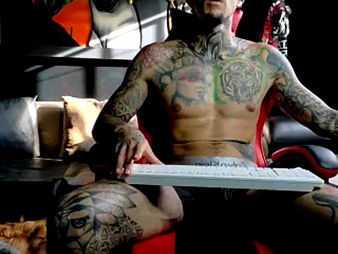 Molotov Explosive online show from 10/25/25, 09:15