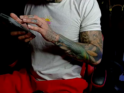 Molotov Explosive online show from 02/24/26, 12:11