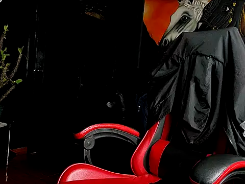 Molotov Explosive online show from 02/15/26, 12:11