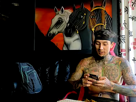 Molotov Explosive online show from 12/01/25, 07:15