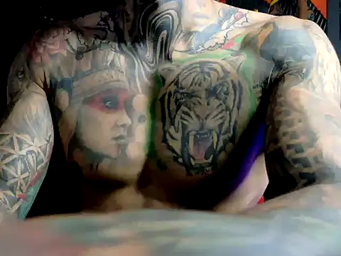 Molotov Explosive online show from 01/05/26, 07:06