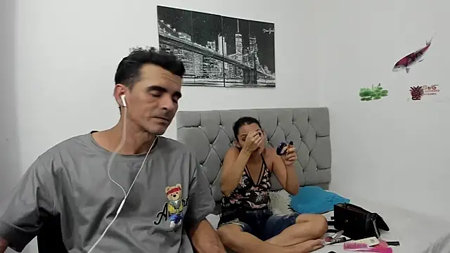 Sofi And Santy online show from 03/28/26, 01:39