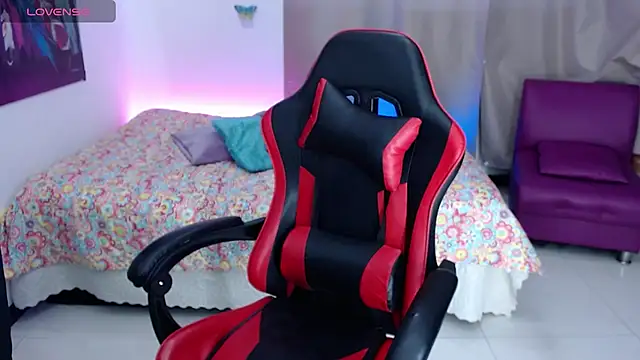 skarlett222 online show from 11/05/25, 11:52