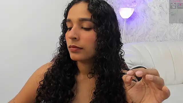 Snapshot of Belindamuller chatting on 02/15/26, 03:00 Belindamuller online show from 02/15/26, 03:00