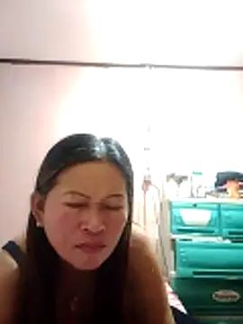 Snapshot of merr_ann123 chatting on 11/22/25, 02:16 merr ann123 online show from 11/22/25, 02:16