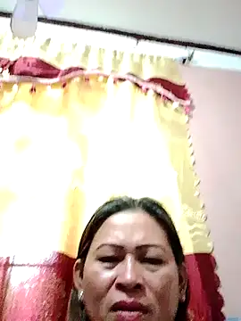 Snapshot of merr_ann123 chatting on 10/21/25, 05:18 merr ann123 online show from 10/21/25, 05:18