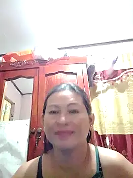 Snapshot of merr_ann123 chatting on 10/20/25, 05:13 merr ann123 online show from 10/20/25, 05:13