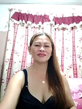 Snapshot of merr_ann123 chatting on 06/18/26, 07:51 merr ann123 online show from 06/18/26, 07:51