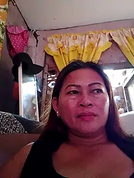 Snapshot of merr_ann123 chatting on 10/19/25, 02:25 merr ann123 online show from 10/19/25, 02:25