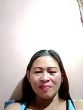 Snapshot of merr_ann123 chatting on 10/27/25, 11:11 merr ann123 online show from 10/27/25, 11:11