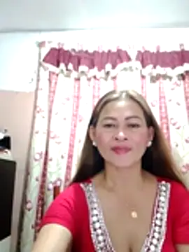 Snapshot of merr_ann123 chatting on 05/13/26, 10:11 merr ann123 online show from 05/13/26, 10:11