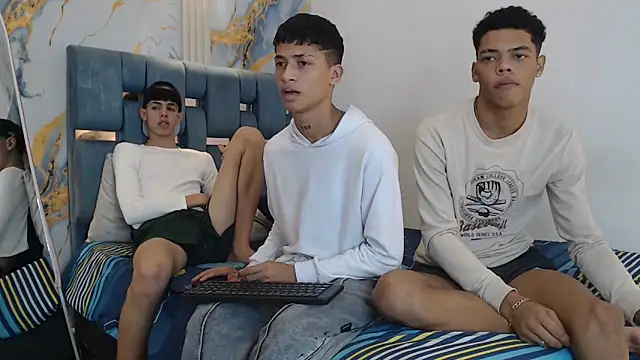 EMPIRE BOYS1 online show from 02/19/26, 07:33