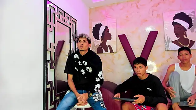 EMPIRE BOYS1 online show from 02/07/26, 07:22