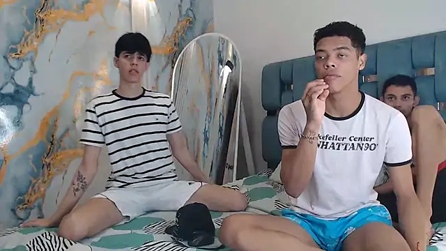 EMPIRE BOYS1 online show from 04/21/26, 07:31