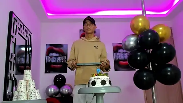 EMPIRE BOYS1 online show from 10/26/25, 07:25