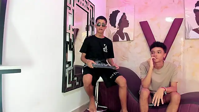 EMPIRE BOYS1 online show from 12/22/25, 07:25