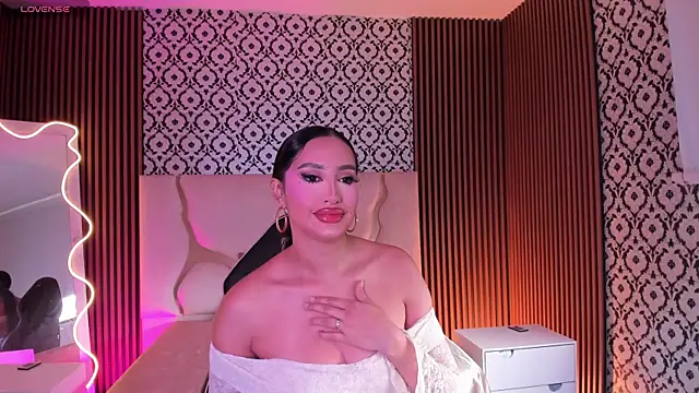 BEELLA TAY1 online show from 04/23/26, 12:00