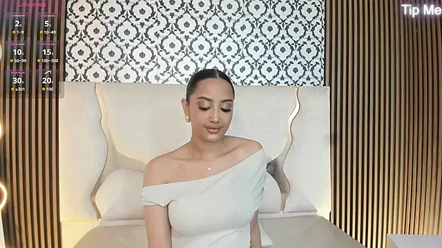 BEELLA TAY1 online show from 10/23/25, 01:43