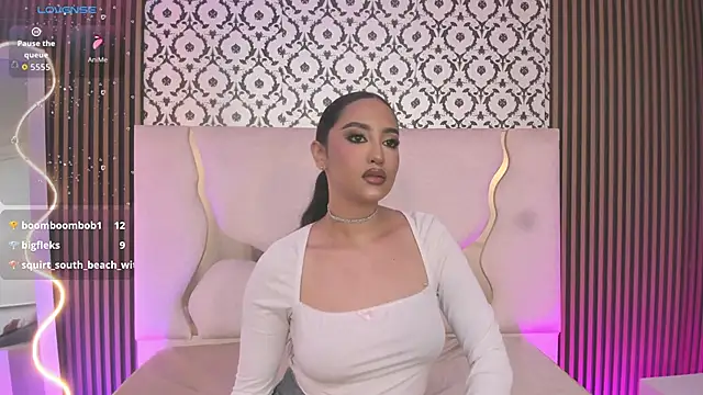 BEELLA TAY1 online show from 11/18/25, 08:06