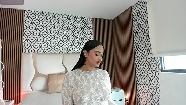 BEELLA TAY1 online show from 05/20/26, 12:24