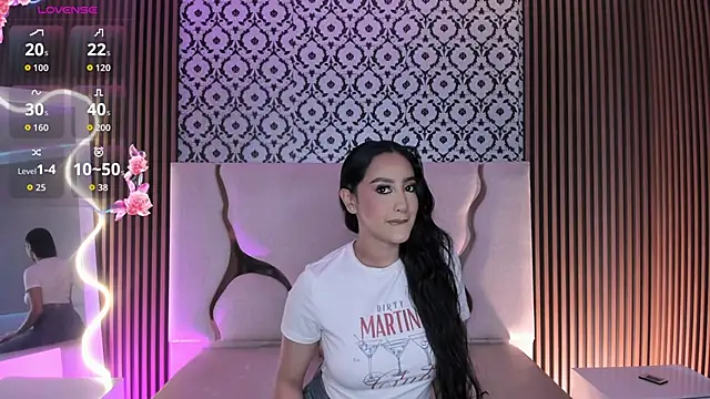 BEELLA TAY1 online show from 12/18/25, 12:42