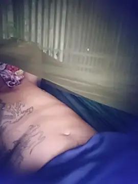 Dothanhthuan555 online show from 10/26/25, 04:13