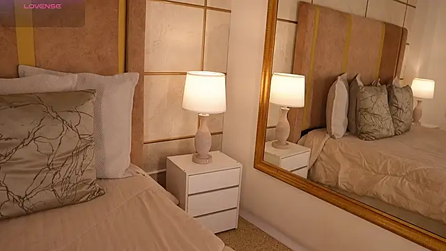 lyrabellini online show from 03/08/26, 10:51