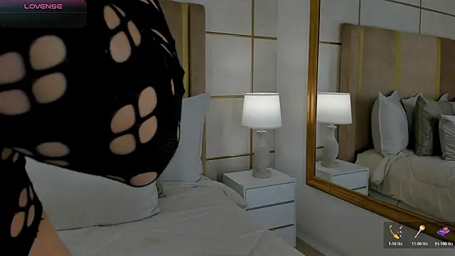 lyrabellini online show from 02/10/26, 10:58