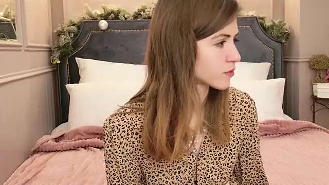 Snapshot of Kara_Kirby chatting on 01/06/26, 05:55 Kara Kirby online show from 01/06/26, 05:55