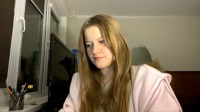 Snapshot of SeritaPickett chatting on 10/30/25, 05:21 SeritaPickett online show from 10/30/25, 05:21