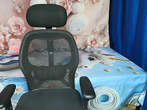 hii tanisha online show from 04/01/26, 03:53