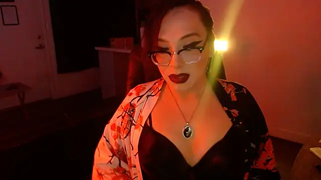 MiniMonroe online show from 10/14/25, 08:59