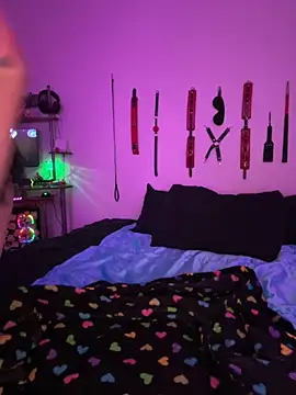 MiniMonroe online show from 11/27/25, 09:43