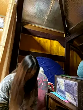 Snapshot of Maymay__ chatting on 10/25/25, 03:38 Maymay   online show from 10/25/25, 03:38