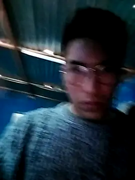 Rizz Latino online show from 10/20/25, 03:23