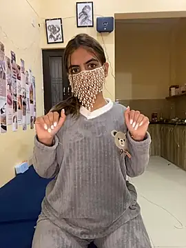 deepikaa aroraa online show from 01/11/26, 04:25